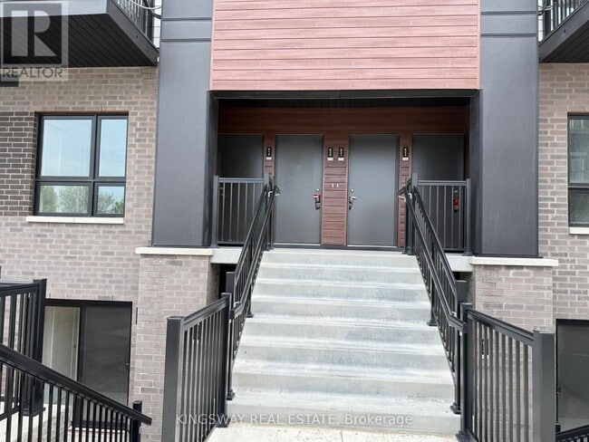 property at 40-K40 Palace St