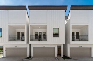 6742 Peerless St in Houston, TX - Building Photo