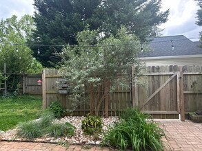 118 Drewsbury Dr in Greensboro, NC - Building Photo - Building Photo