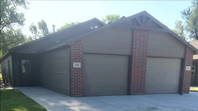 property at 401 Craig St