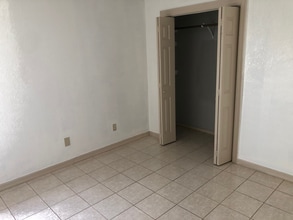 2000 S 32nd St in McAllen, TX - Building Photo - Building Photo