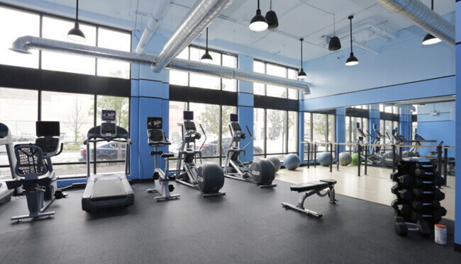 2300 S Michigan Ave-Unit -711 in Chicago, IL - Building Photo - Building Photo