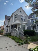 1522 N Cass St in Milwaukee, WI - Building Photo