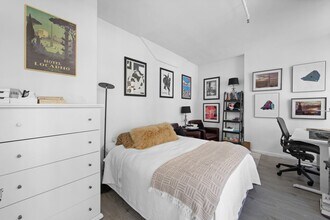 103-105 Norfolk St in New York, NY - Building Photo - Building Photo