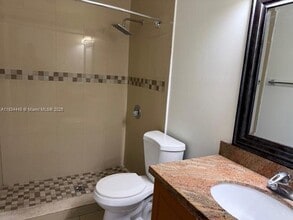 35 E 15th St in Hialeah, FL - Building Photo - Building Photo
