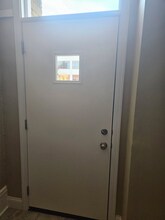 325 W Main St in Carnegie, PA - Building Photo - Building Photo