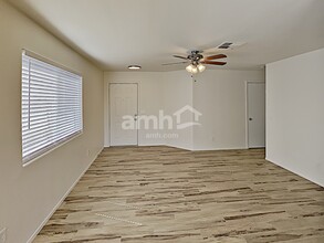 3238 W Abraham Ln, Unit 6 in Phoenix, AZ - Building Photo - Building Photo