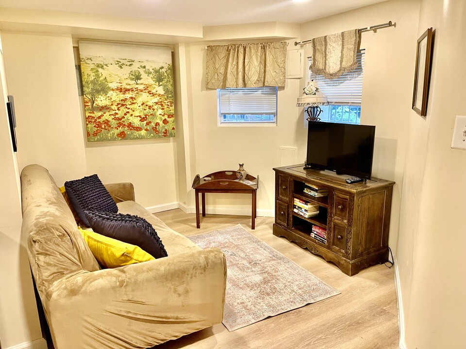 1761 T St NW, Unit 2 in Washington, DC - Building Photo