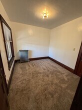 2252 S 7th St in Milwaukee, WI - Foto de edificio - Building Photo