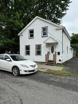 24 Academy St in Rensselaer, NY - Building Photo