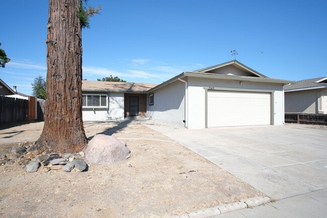 1949 Shushan Dr in Ceres, CA - Building Photo - Building Photo