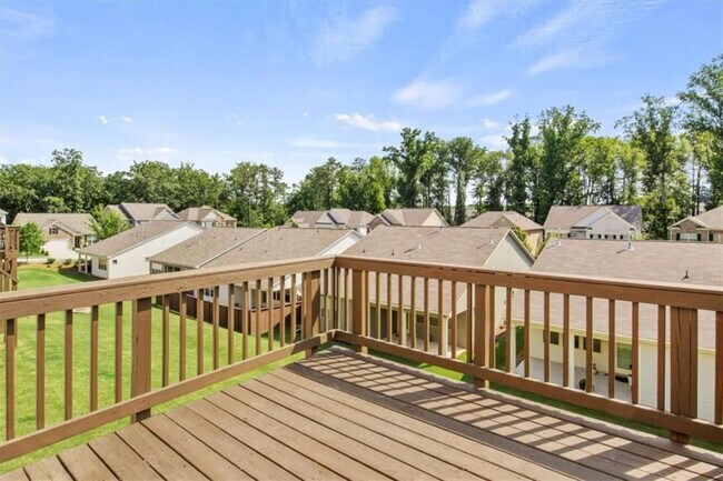 2044 Britt Dr in Snellville, GA - Building Photo - Building Photo