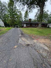 114 Brookside Rd in Spartanburg, SC - Building Photo - Building Photo