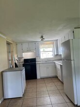 1177 South Ln in Englewood, FL - Building Photo - Building Photo