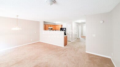6342 Hickory Ln Cir in Union City, GA - Building Photo - Building Photo