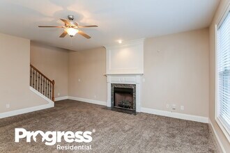 1393 Sparkling Cove Dr in Buford, GA - Building Photo - Building Photo