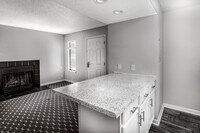 The Vibe @ 8035 photo'