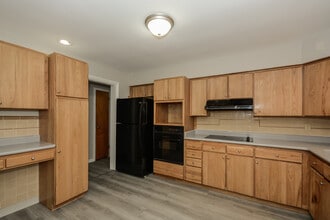 610 Marview Terrace in Cincinnati, OH - Building Photo - Building Photo