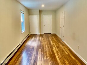 79 Spruce St in Bloomfield, NJ - Building Photo - Building Photo