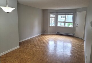 921 Thurlow St in Vancouver, BC - Building Photo - Building Photo