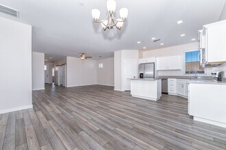 1534 Chateau Dr in Cottonwood, AZ - Foto de edificio - Building Photo