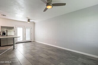518 E Roanoke Ave in Phoenix, AZ - Building Photo - Building Photo