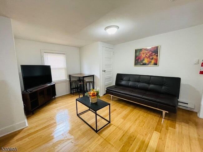 169 Hillside Ave in Glen Ridge, NJ - Building Photo - Building Photo