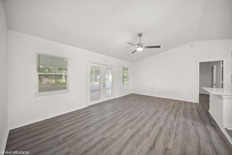 3438 SW Martin St in Port St. Lucie, FL - Building Photo - Building Photo