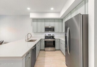143 W Fulton St in Sanford, FL - Building Photo - Building Photo