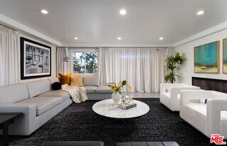 155 N Hamilton Dr in Beverly Hills, CA - Building Photo