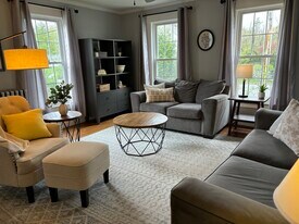 21 Shawmut St, Unit A in Concord, NH - Building Photo