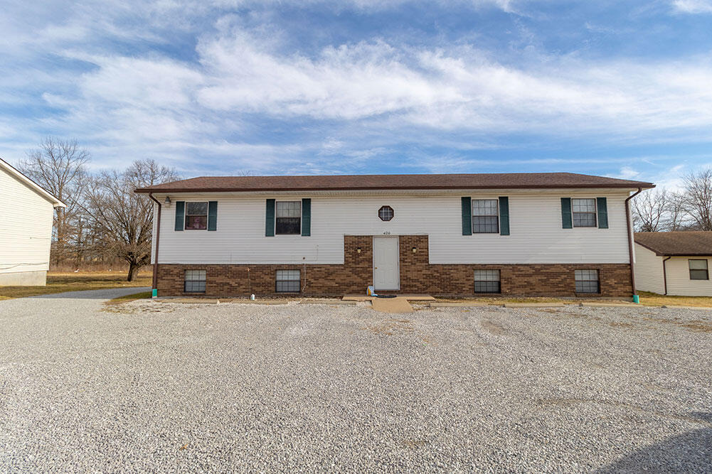 420 NE Park Ln in Columbia, MO - Building Photo