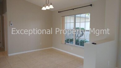 2130 Cape Coral Pky W in Cape Coral, FL - Building Photo - Building Photo