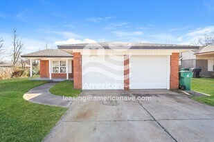 312 NW 82nd St in Oklahoma City, OK - Building Photo