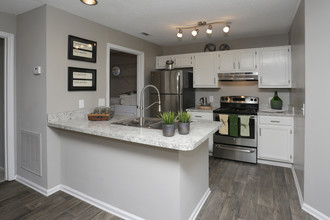 Caledon Apartments in Greenville, SC - Building Photo - Interior Photo