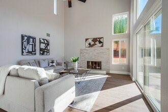 1278 Avenida Miguel in Encinitas, CA - Building Photo - Building Photo