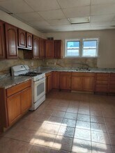 616 E Wyoming Ave in Philadelphia, PA - Building Photo - Building Photo