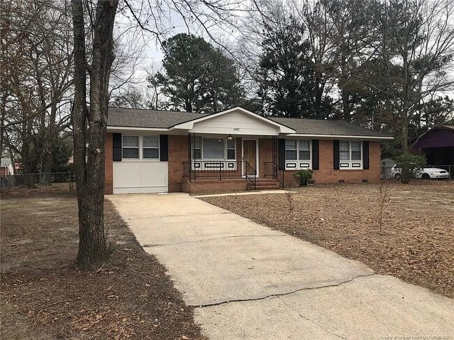 1422 Milton St in Spring Lake, NC - Building Photo - Building Photo