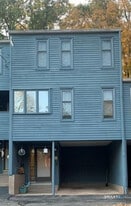 527 Hilliard St in Manchester, CT - Building Photo