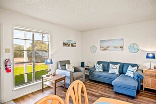 2025 Eleventh St in Port Aransas, TX - Building Photo