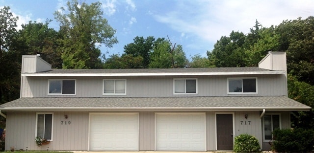property at 717 Ridgewood Dr