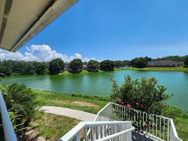 215 Lake Brook Cir