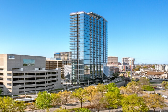 Eastline Residences in Dallas, TX - Building Photo - Building Photo