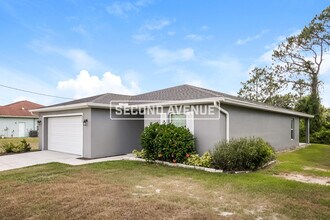 522 Upstate Ave S in Lehigh Acres, FL - Building Photo - Building Photo