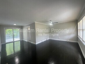 3485 Maplehurst Dr in Decatur, GA - Building Photo - Building Photo