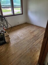 1833 Cornwall Ave in Waterloo, IA - Building Photo - Building Photo