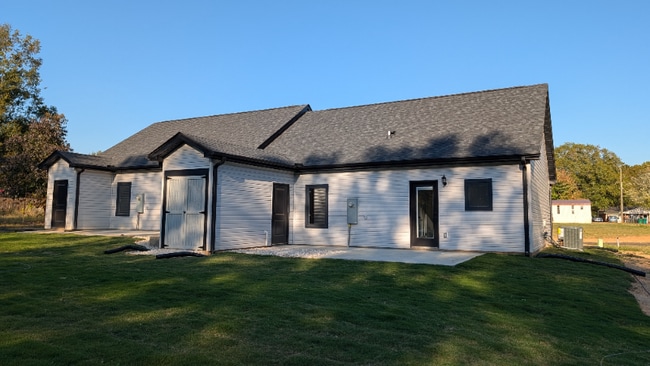 115 Anile St in Cowpens, SC - Foto de edificio - Building Photo