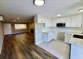 4225 Inglewood Blvd in Los Angeles, CA - Building Photo