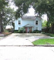 110 N Tampania Ave, Unit B in Tampa, FL - Building Photo