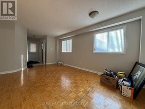 48 Zia Dodda Crescent in Brampton, ON - Building Photo - Building Photo